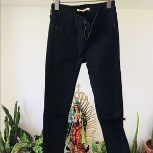 Levi’s 311 shaping skinny